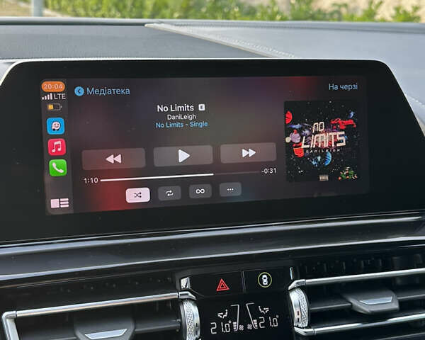 Синий БМВ M8, объемом двигателя 4.39 л и пробегом 56 тыс. км за 90000 $, фото 61 на Automoto.ua