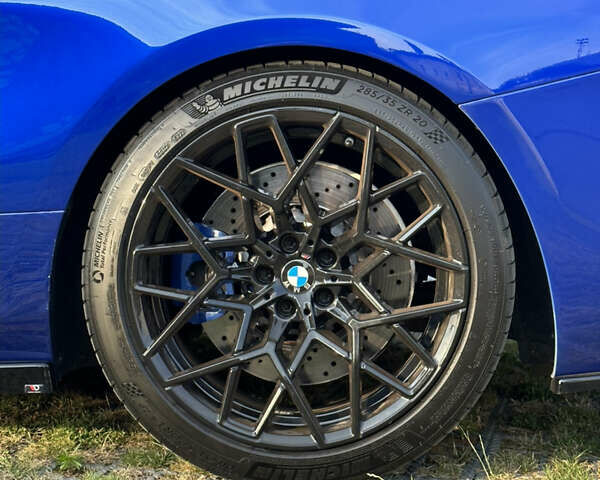 Синий БМВ M8, объемом двигателя 4.39 л и пробегом 56 тыс. км за 90000 $, фото 19 на Automoto.ua