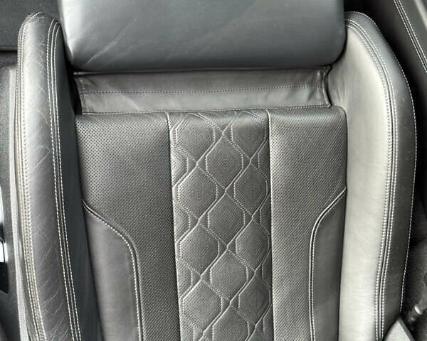 Синий БМВ M8, объемом двигателя 4.39 л и пробегом 56 тыс. км за 90000 $, фото 44 на Automoto.ua