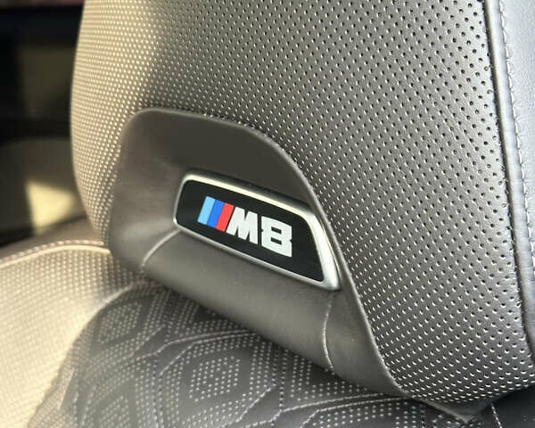 Синий БМВ M8, объемом двигателя 4.39 л и пробегом 56 тыс. км за 90000 $, фото 46 на Automoto.ua