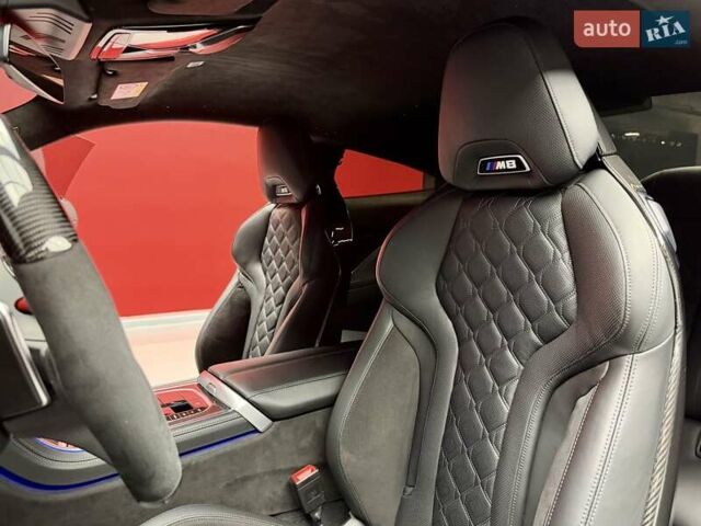 Синий БМВ M8, объемом двигателя 4.4 л и пробегом 13 тыс. км за 149900 $, фото 28 на Automoto.ua