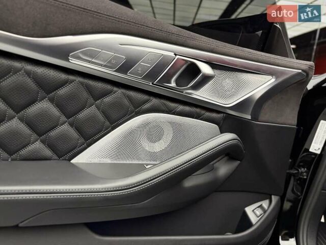 Синий БМВ M8, объемом двигателя 4.4 л и пробегом 13 тыс. км за 149900 $, фото 26 на Automoto.ua