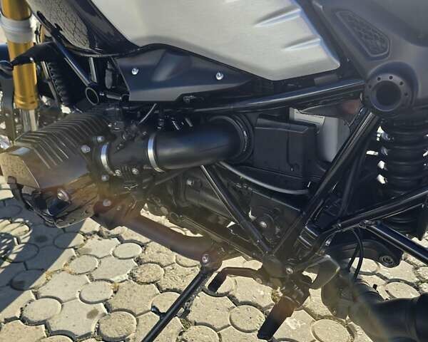 Черный БМВ R nineT, объемом двигателя 1.2 л и пробегом 27 тыс. км за 12500 $, фото 2 на Automoto.ua