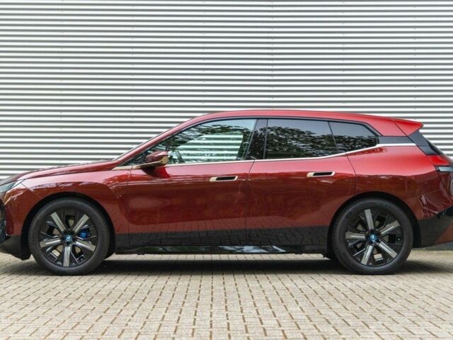 Красный БМВ Х, объемом двигателя 0 л и пробегом 7 тыс. км за 123426 $, фото 2 на Automoto.ua