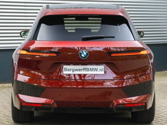 Красный БМВ Х, объемом двигателя 0 л и пробегом 7 тыс. км за 123426 $, фото 4 на Automoto.ua