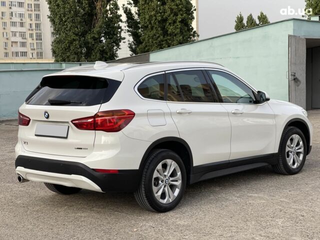 Белый БМВ Х1, объемом двигателя 1.5 л и пробегом 14 тыс. км за 27900 $, фото 4 на Automoto.ua