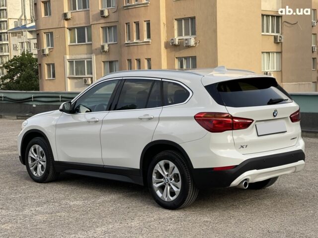 Белый БМВ Х1, объемом двигателя 1.5 л и пробегом 14 тыс. км за 27900 $, фото 3 на Automoto.ua
