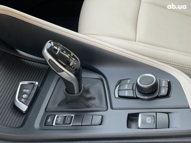 Белый БМВ Х1, объемом двигателя 1.5 л и пробегом 14 тыс. км за 27900 $, фото 16 на Automoto.ua