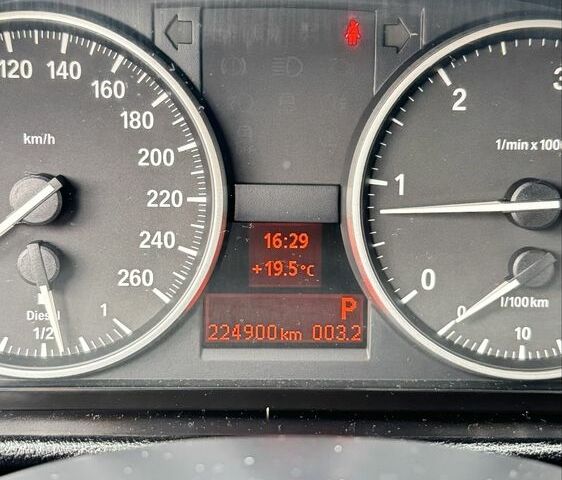 Білий БМВ Х1, об'ємом двигуна 2 л та пробігом 228 тис. км за 13500 $, фото 13 на Automoto.ua