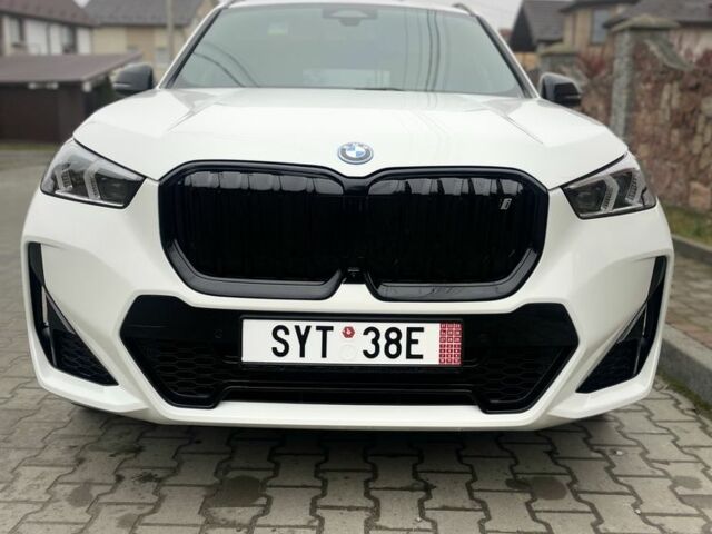 Белый БМВ Х1, объемом двигателя 0 л и пробегом 37 тыс. км за 36700 $, фото 1 на Automoto.ua