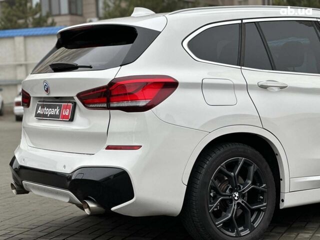Білий БМВ Х1, об'ємом двигуна 2 л та пробігом 17 тис. км за 33690 $, фото 7 на Automoto.ua