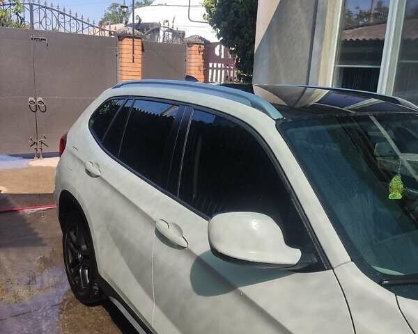 Белый БМВ Х1, объемом двигателя 2 л и пробегом 226 тыс. км за 12000 $, фото 9 на Automoto.ua