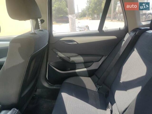 Белый БМВ Х1, объемом двигателя 2 л и пробегом 226 тыс. км за 12000 $, фото 5 на Automoto.ua