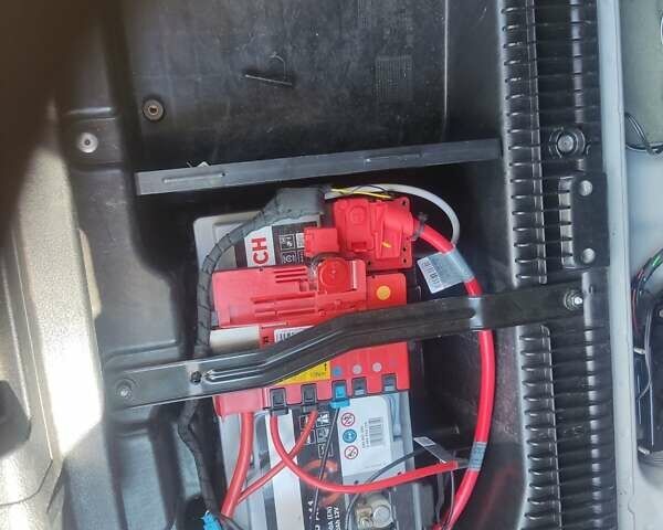 Белый БМВ Х1, объемом двигателя 2 л и пробегом 226 тыс. км за 12000 $, фото 6 на Automoto.ua