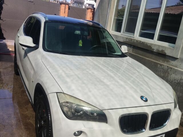Белый БМВ Х1, объемом двигателя 2 л и пробегом 226 тыс. км за 12000 $, фото 9 на Automoto.ua