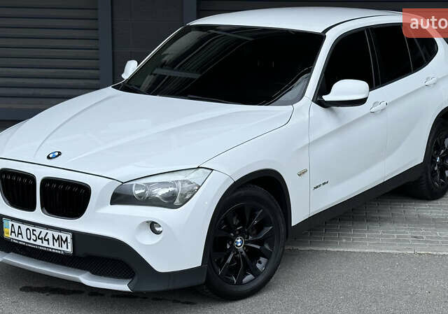 Белый БМВ Х1, объемом двигателя 2 л и пробегом 161 тыс. км за 11700 $, фото 2 на Automoto.ua