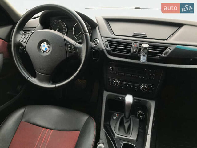 БМВ Х1 2010 в Львове на Automoto.ua Белый БМВ Х1, объемом двигателя 2 л и пробегом 199 тыс. км за 12100 $, фото 11 на Automoto.ua