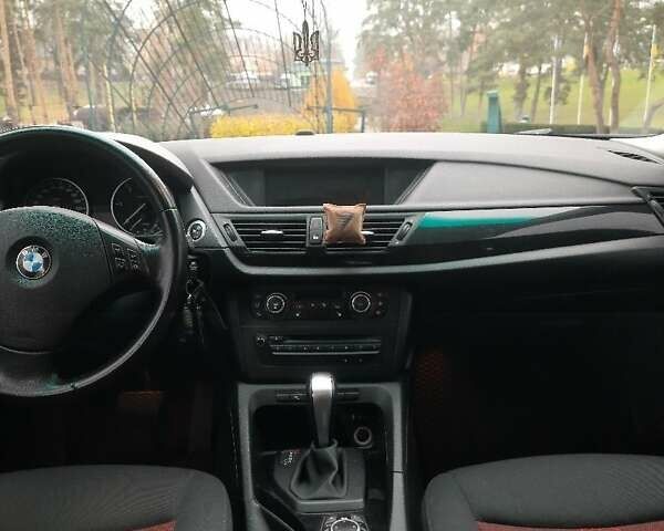 Белый БМВ Х1, объемом двигателя 2 л и пробегом 190 тыс. км за 13000 $, фото 9 на Automoto.ua