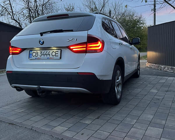 Белый БМВ Х1, объемом двигателя 2 л и пробегом 320 тыс. км за 10700 $, фото 3 на Automoto.ua