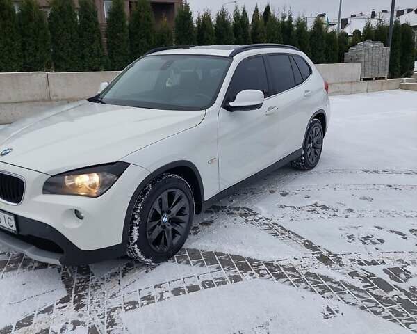 Белый БМВ Х1, объемом двигателя 2 л и пробегом 265 тыс. км за 12300 $, фото 1 на Automoto.ua