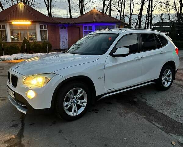 Белый БМВ Х1, объемом двигателя 3 л и пробегом 174 тыс. км за 11500 $, фото 3 на Automoto.ua