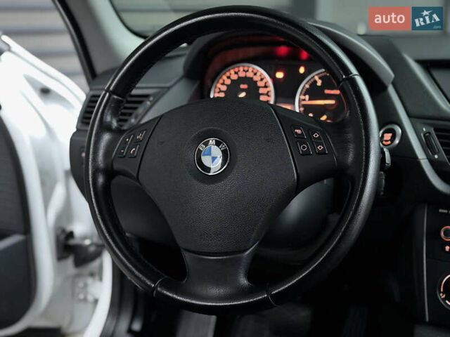 Белый БМВ Х1, объемом двигателя 2 л и пробегом 161 тыс. км за 11700 $, фото 16 на Automoto.ua