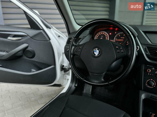 Белый БМВ Х1, объемом двигателя 2 л и пробегом 161 тыс. км за 11700 $, фото 13 на Automoto.ua