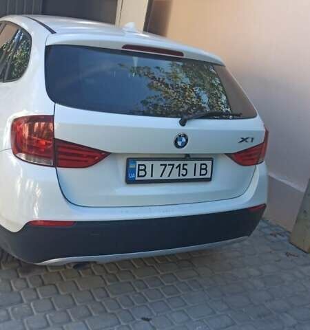 Білий БМВ Х1, об'ємом двигуна 2 л та пробігом 286 тис. км за 10500 $, фото 1 на Automoto.ua
