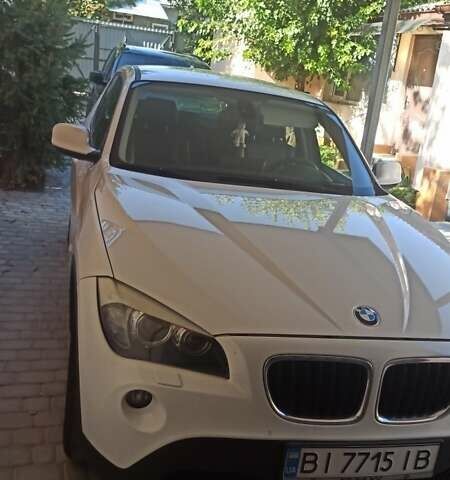 Білий БМВ Х1, об'ємом двигуна 2 л та пробігом 286 тис. км за 10500 $, фото 3 на Automoto.ua
