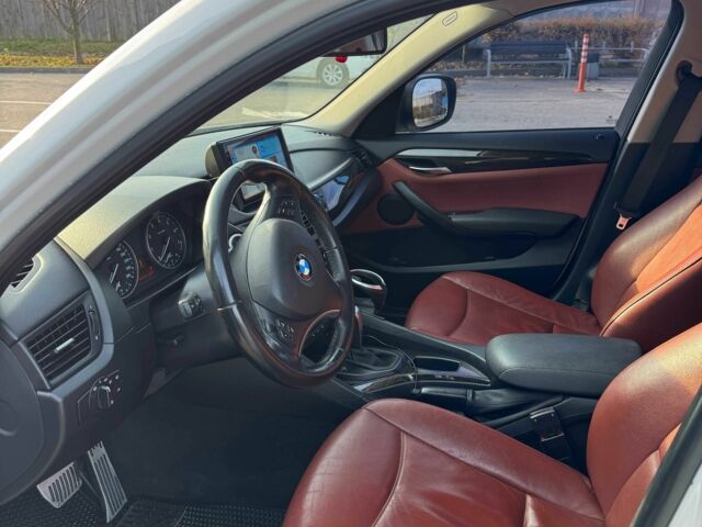 Белый БМВ Х1, объемом двигателя 3 л и пробегом 179 тыс. км за 11000 $, фото 8 на Automoto.ua