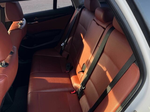 Белый БМВ Х1, объемом двигателя 3 л и пробегом 179 тыс. км за 11000 $, фото 6 на Automoto.ua