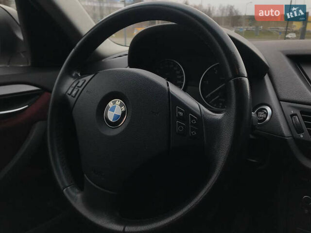 БМВ Х1 2010 в Львове на Automoto.ua Белый БМВ Х1, объемом двигателя 2 л и пробегом 199 тыс. км за 12100 $, фото 15 на Automoto.ua