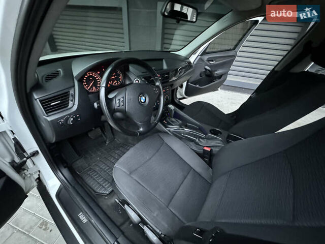Белый БМВ Х1, объемом двигателя 2 л и пробегом 161 тыс. км за 11700 $, фото 9 на Automoto.ua