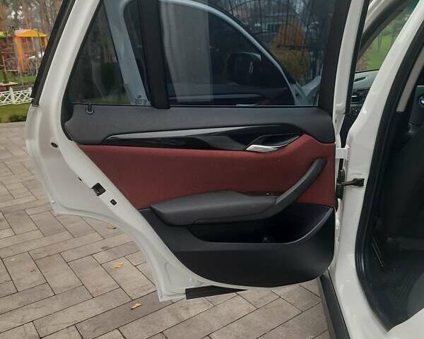 Белый БМВ Х1, объемом двигателя 2 л и пробегом 190 тыс. км за 13000 $, фото 12 на Automoto.ua