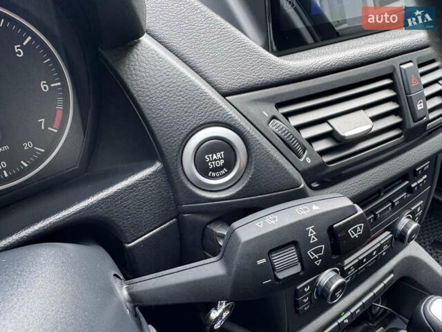 Белый БМВ Х1, объемом двигателя 2 л и пробегом 87 тыс. км за 12400 $, фото 23 на Automoto.ua