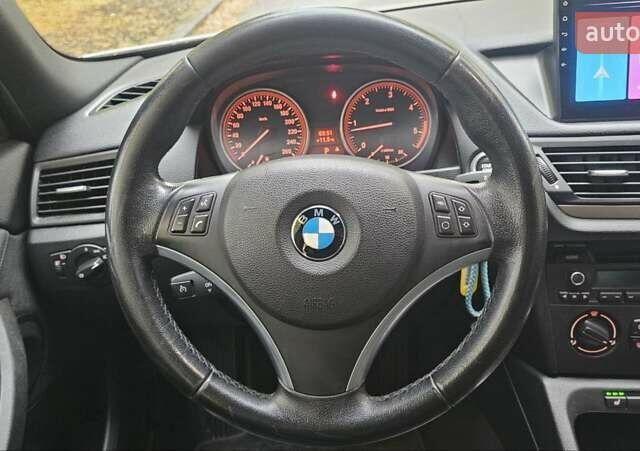 Белый БМВ Х1, объемом двигателя 2 л и пробегом 258 тыс. км за 10999 $, фото 11 на Automoto.ua