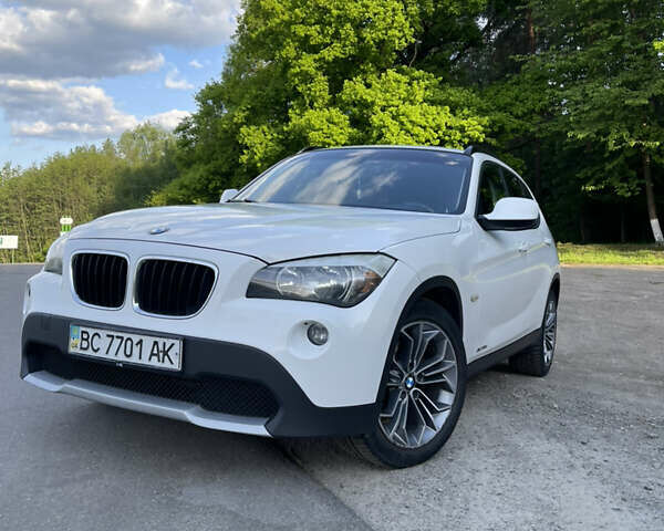 Білий БМВ Х1, об'ємом двигуна 2 л та пробігом 330 тис. км за 11200 $, фото 1 на Automoto.ua