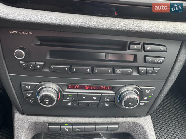 Белый БМВ Х1, объемом двигателя 2 л и пробегом 87 тыс. км за 12400 $, фото 19 на Automoto.ua