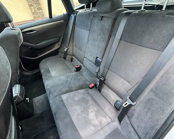 Білий БМВ Х1, об'ємом двигуна 2 л та пробігом 232 тис. км за 12750 $, фото 20 на Automoto.ua