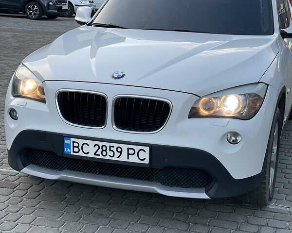 Белый БМВ Х1, объемом двигателя 2 л и пробегом 235 тыс. км за 11500 $, фото 3 на Automoto.ua