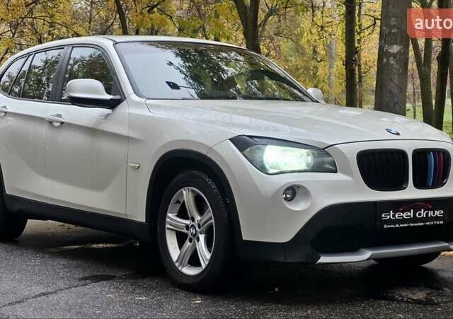 Белый БМВ Х1, объемом двигателя 2 л и пробегом 258 тыс. км за 10999 $, фото 9 на Automoto.ua