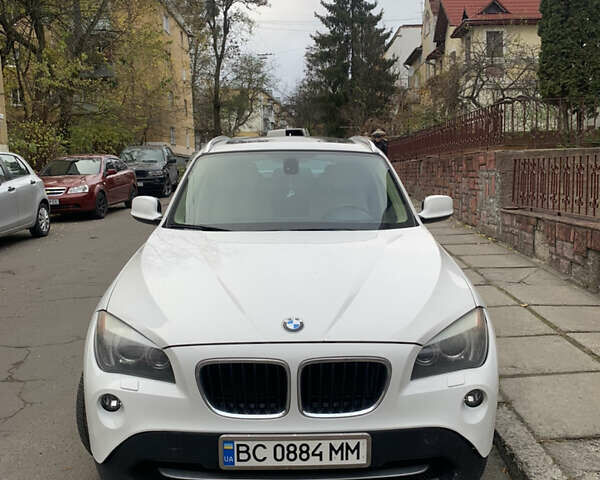 Белый БМВ Х1, объемом двигателя 2 л и пробегом 205 тыс. км за 11000 $, фото 1 на Automoto.ua