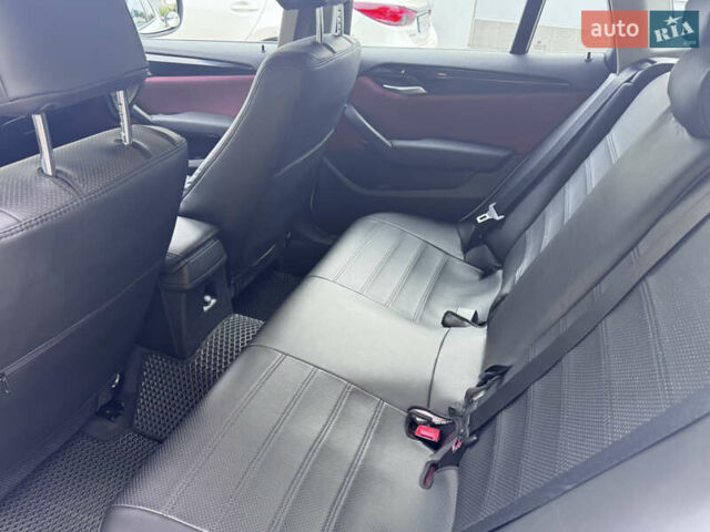 Белый БМВ Х1, объемом двигателя 2 л и пробегом 87 тыс. км за 12400 $, фото 26 на Automoto.ua