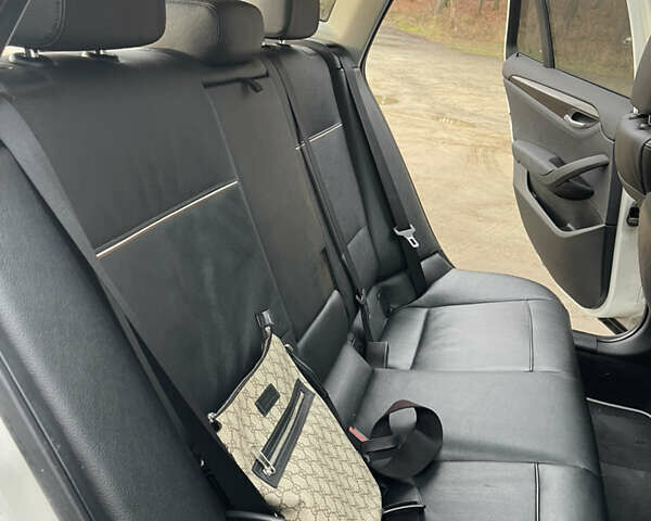 Белый БМВ Х1, объемом двигателя 2 л и пробегом 205 тыс. км за 12999 $, фото 61 на Automoto.ua