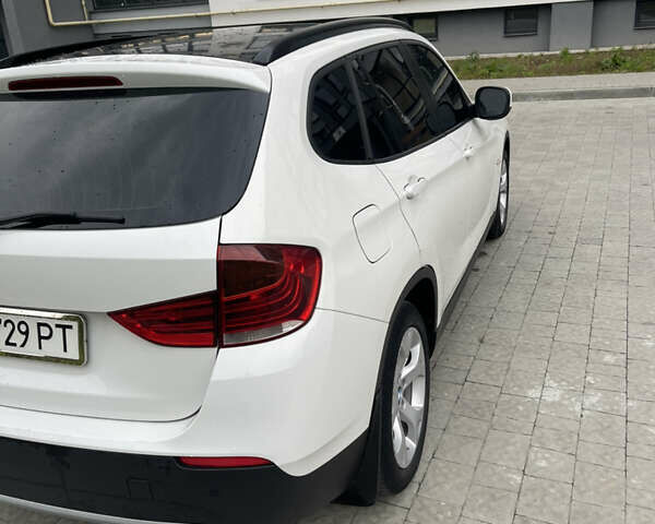 Белый БМВ Х1, объемом двигателя 2 л и пробегом 208 тыс. км за 9300 $, фото 7 на Automoto.ua