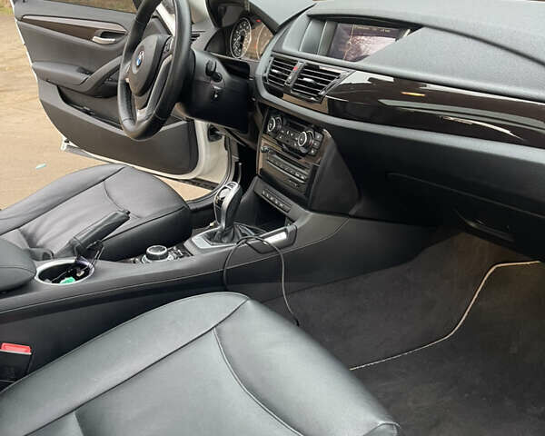 Белый БМВ Х1, объемом двигателя 2 л и пробегом 205 тыс. км за 12999 $, фото 55 на Automoto.ua