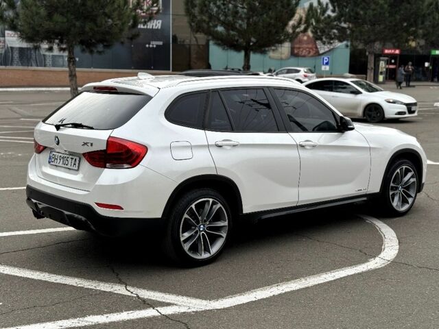 Білий БМВ Х1, об'ємом двигуна 2 л та пробігом 240 тис. км за 11200 $, фото 3 на Automoto.ua