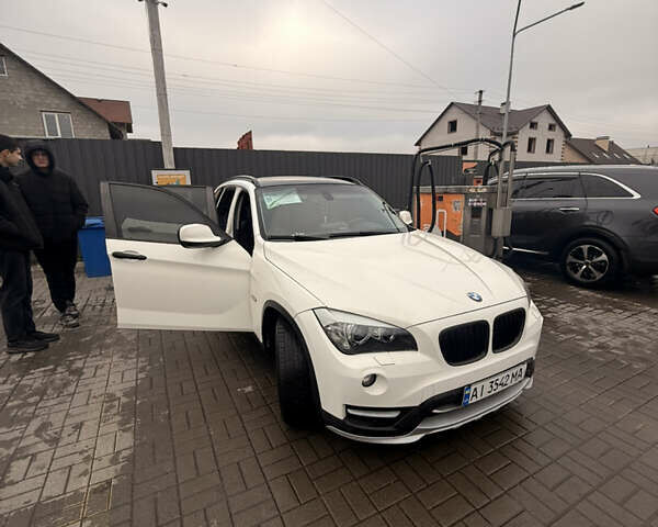 Білий БМВ Х1, об'ємом двигуна 2 л та пробігом 217 тис. км за 13000 $, фото 2 на Automoto.ua