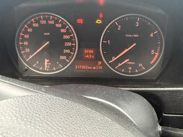 Білий БМВ Х1, об'ємом двигуна 2 л та пробігом 217 тис. км за 13000 $, фото 7 на Automoto.ua