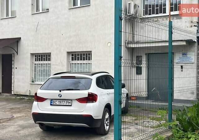 Белый БМВ Х1, объемом двигателя 2 л и пробегом 134 тыс. км за 10900 $, фото 6 на Automoto.ua
